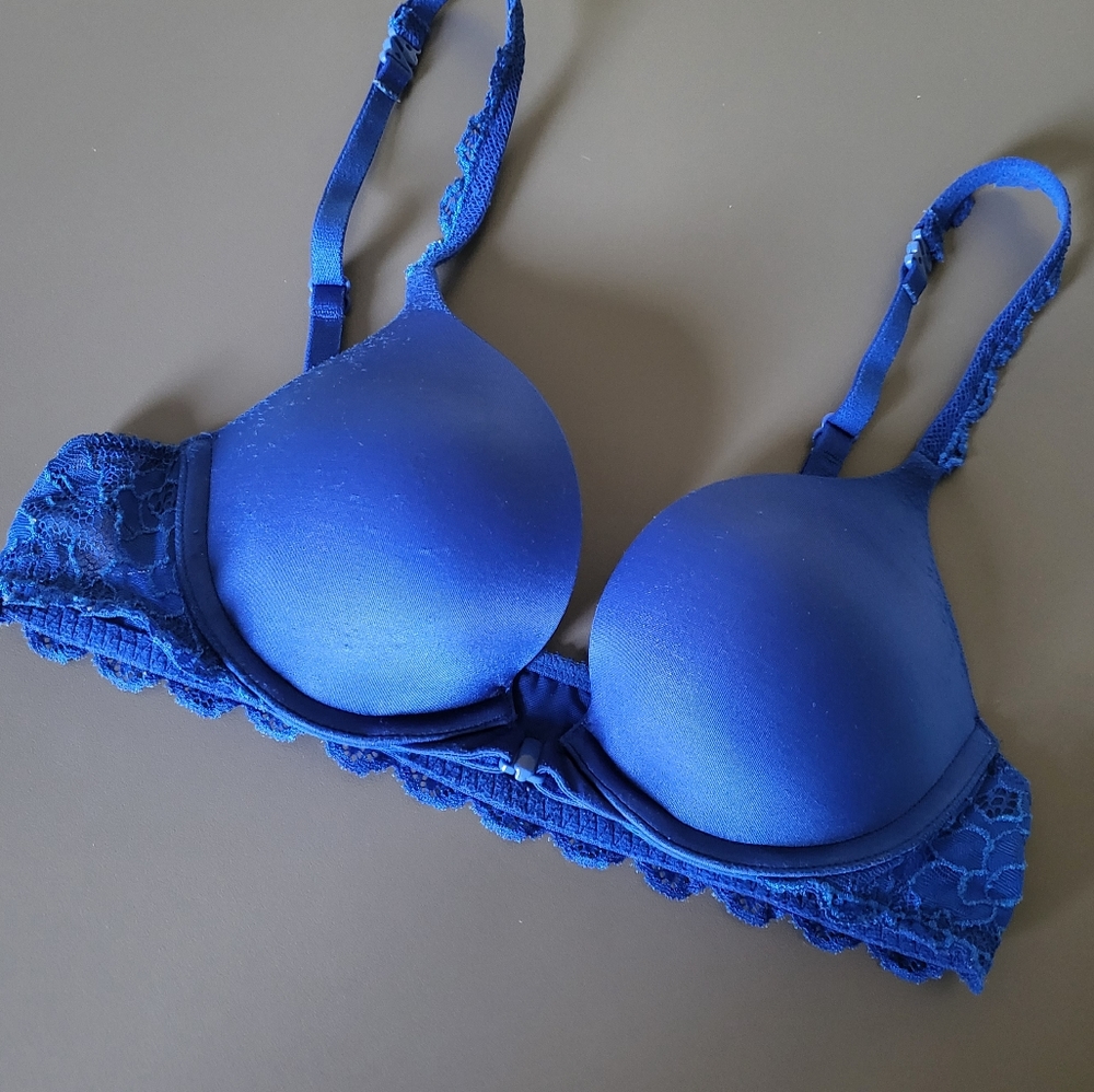 Victoria's Secret Very Sexy Racerback Push-up Bra Blue 32A
